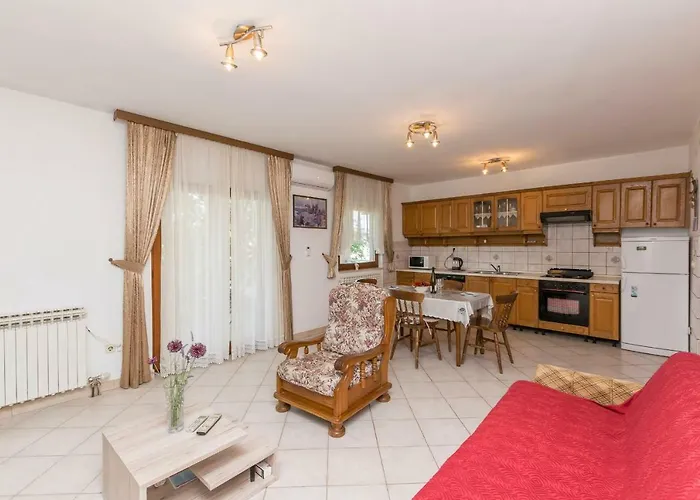 Daire Bozo Biograd Na Moru